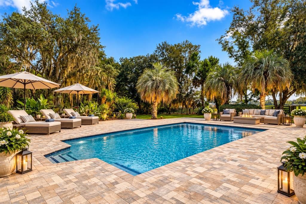 For Sale: $1,250,000 (6 beds, 4 baths, 3721 Square Feet)