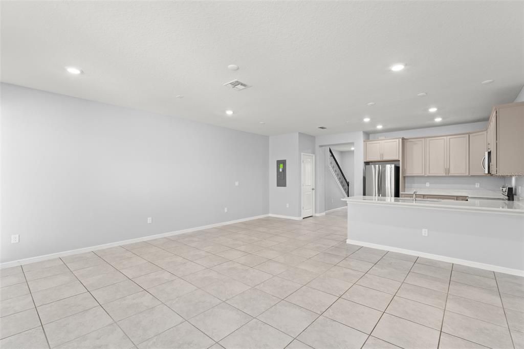 For Rent: $3,000 (4 beds, 3 baths, 1809 Square Feet)