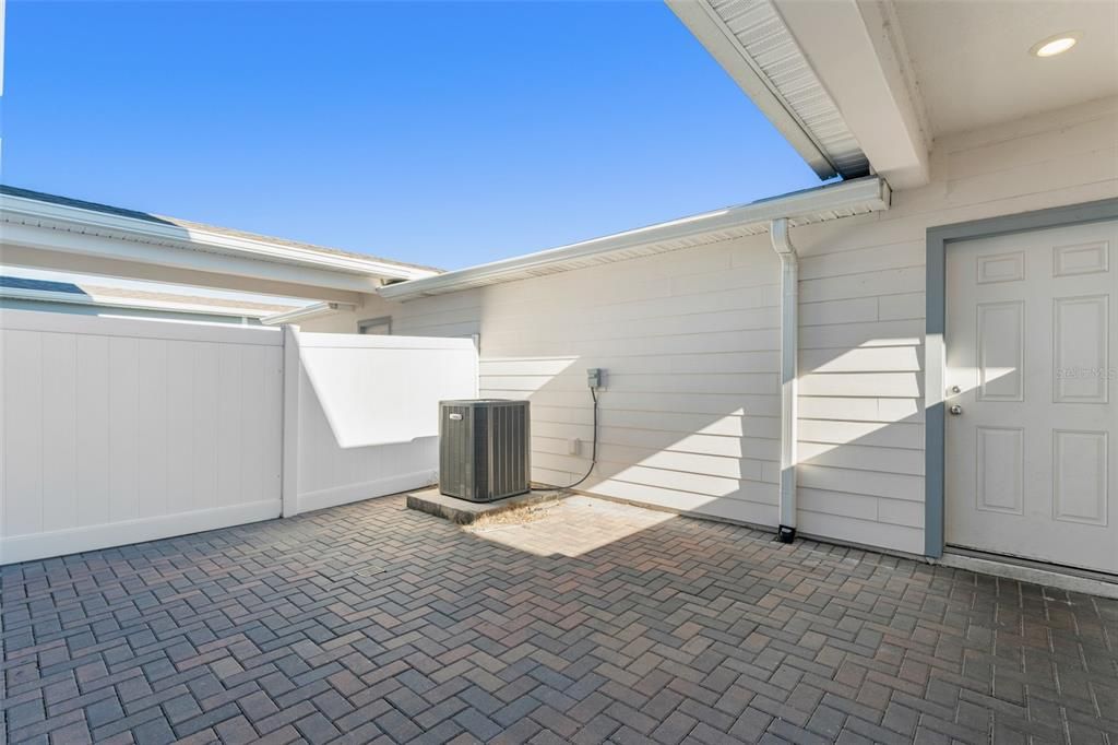 For Rent: $3,000 (4 beds, 3 baths, 1809 Square Feet)