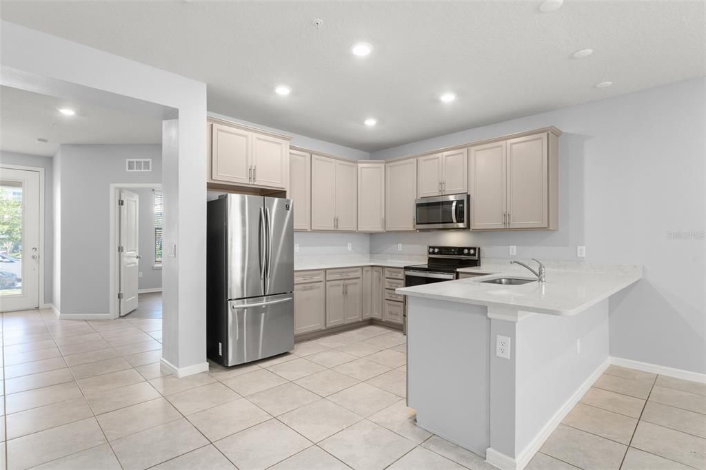 For Rent: $3,000 (4 beds, 3 baths, 1809 Square Feet)