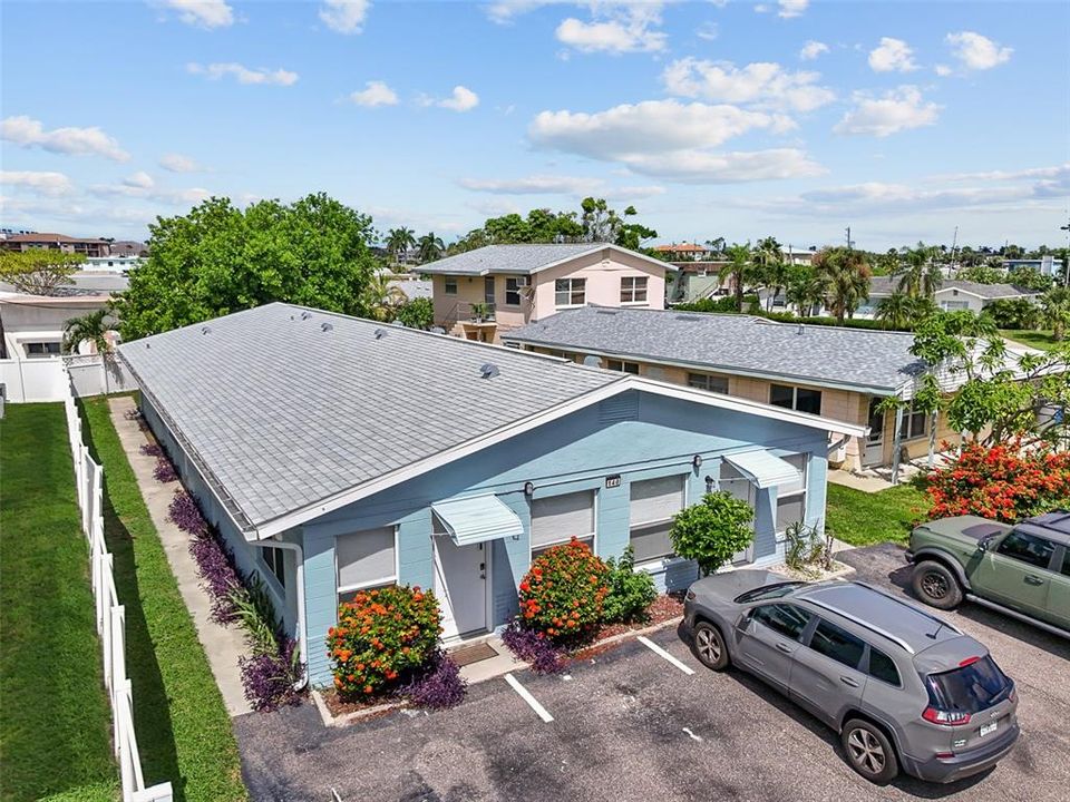 For Rent: $1,775 (2 beds, 1 baths, 800 Square Feet)