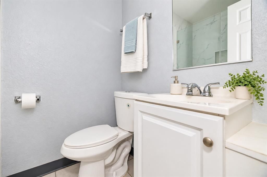 For Rent: $1,775 (2 beds, 1 baths, 800 Square Feet)