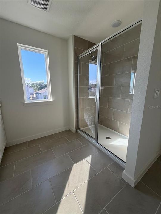 For Rent: $3,200 (4 beds, 3 baths, 2059 Square Feet)