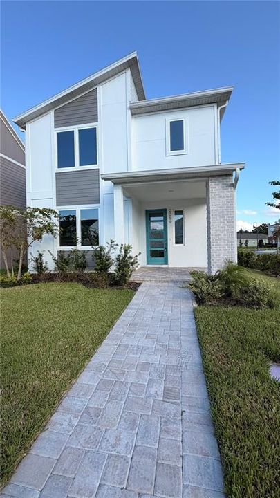 For Rent: $3,200 (4 beds, 3 baths, 2059 Square Feet)