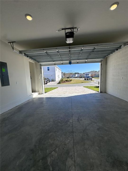 For Rent: $3,200 (4 beds, 3 baths, 2059 Square Feet)
