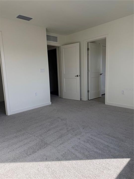 For Rent: $3,200 (4 beds, 3 baths, 2059 Square Feet)
