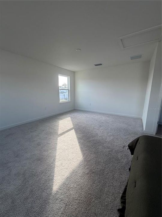 For Rent: $3,200 (4 beds, 3 baths, 2059 Square Feet)