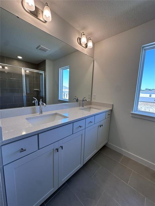 For Rent: $3,200 (4 beds, 3 baths, 2059 Square Feet)