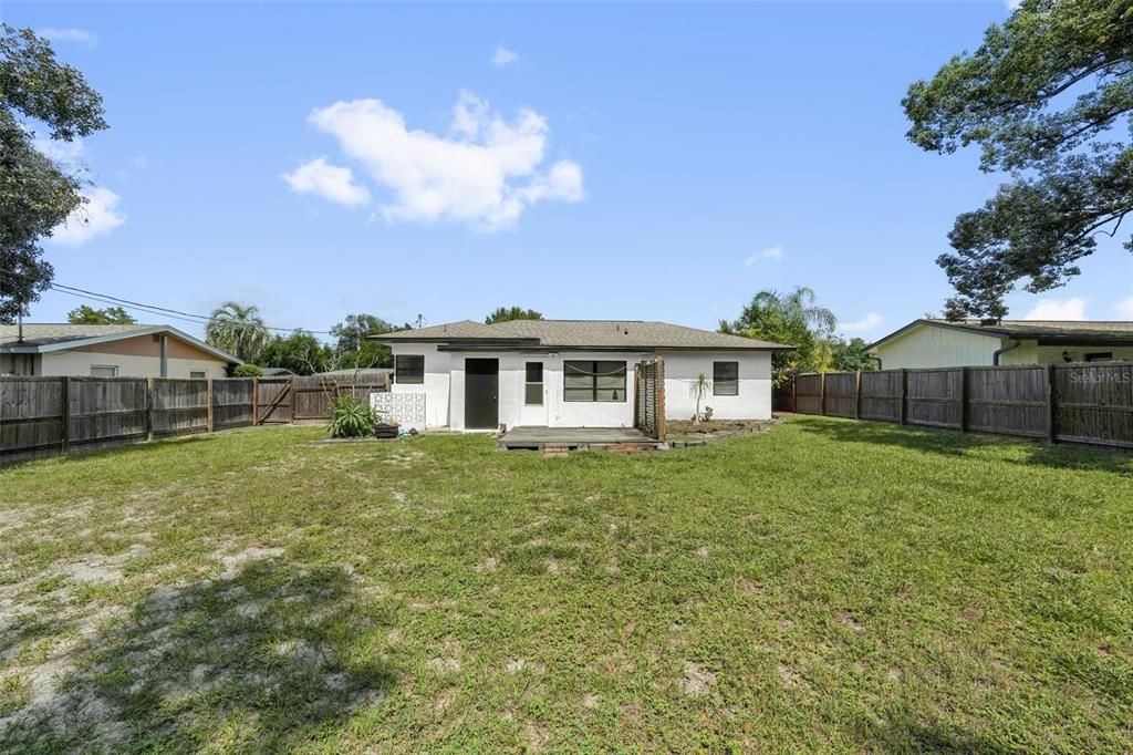 En Venta: $289,000 (3 camas, 2 baños, 1372 Pies cuadrados)