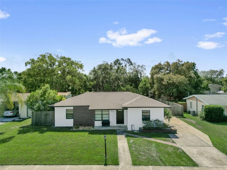 En Venta: $289,000 (3 camas, 2 baños, 1372 Pies cuadrados)