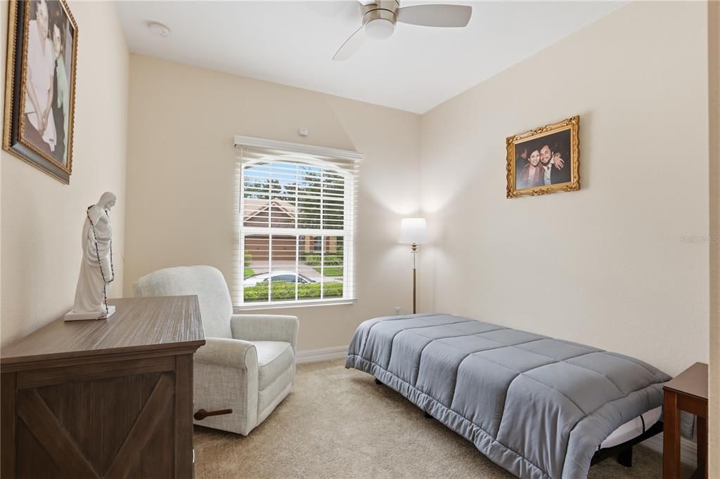 For Sale: $420,000 (3 beds, 2 baths, 1408 Square Feet)
