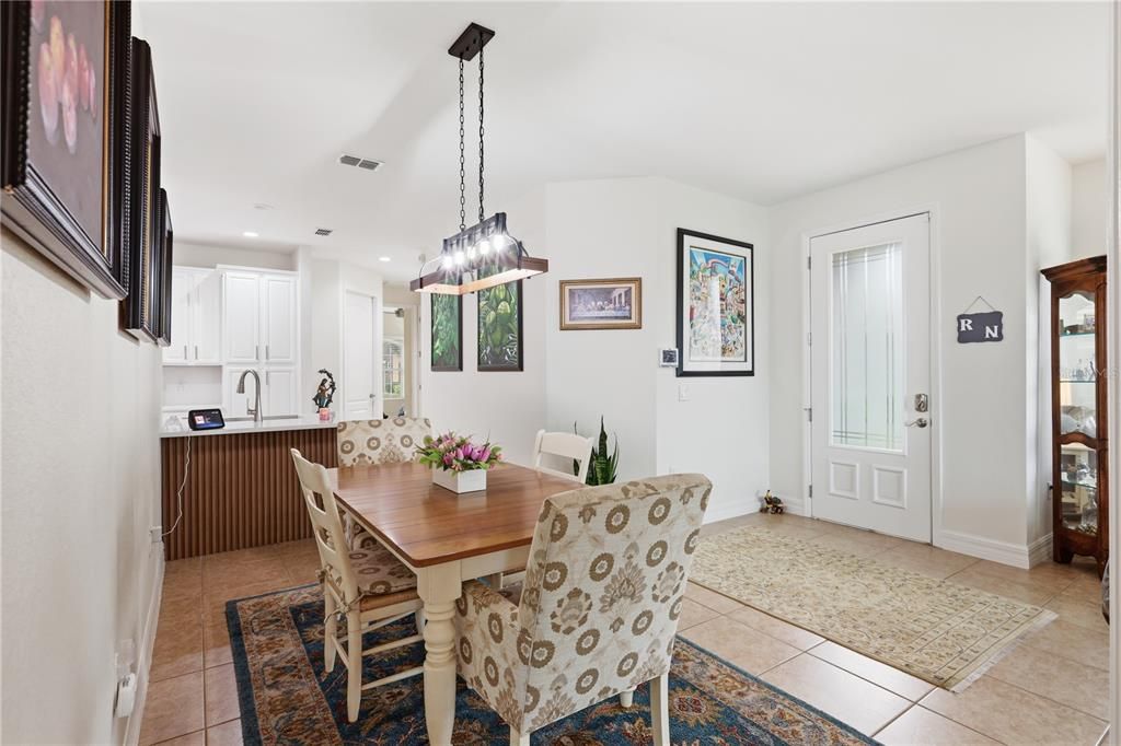 For Sale: $420,000 (3 beds, 2 baths, 1408 Square Feet)