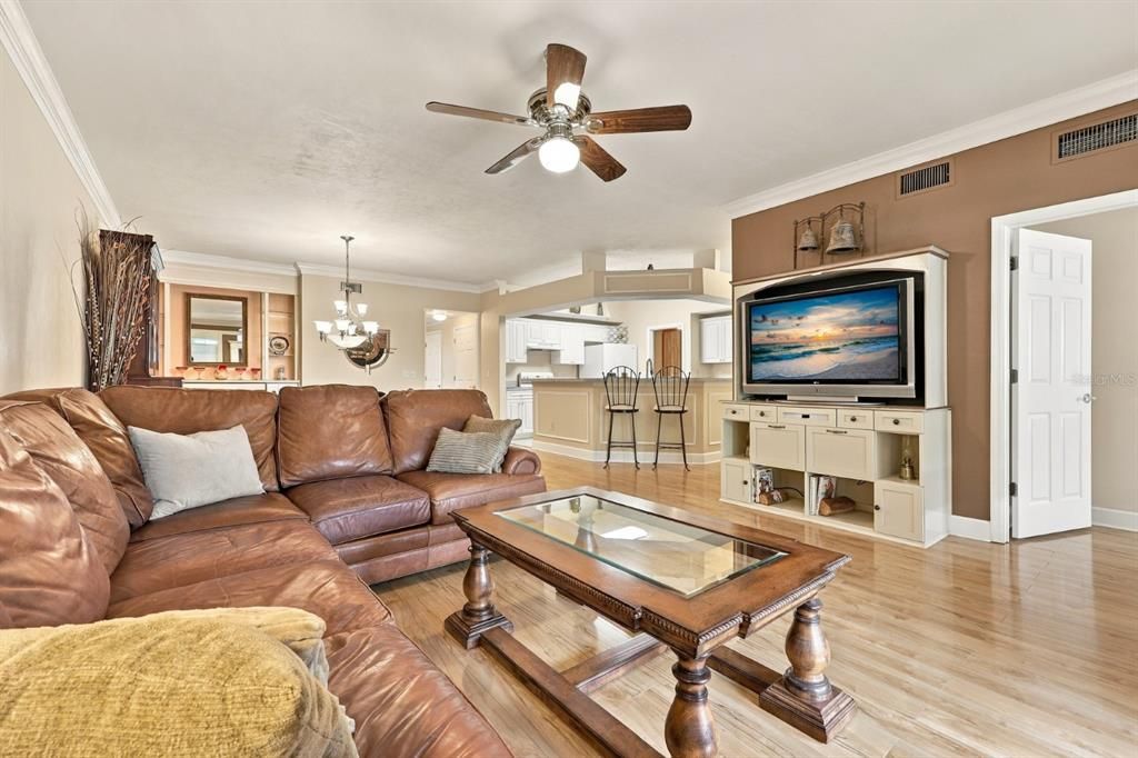 For Sale: $334,000 (3 beds, 2 baths, 1775 Square Feet)