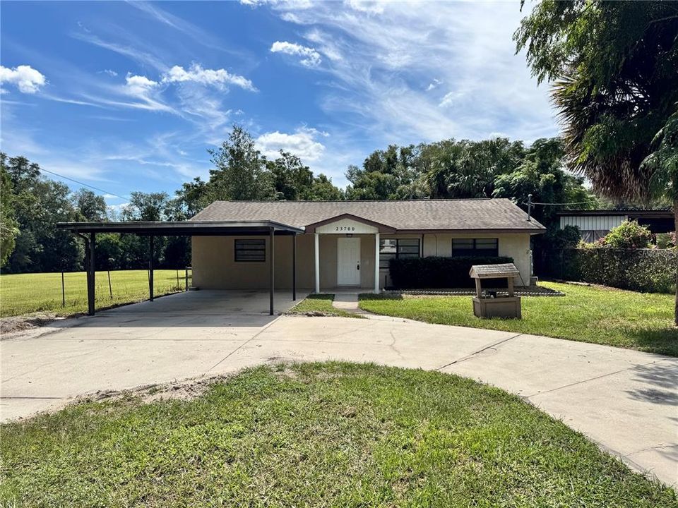 For Rent: $1,700 (3 beds, 2 baths, 1978 Square Feet)