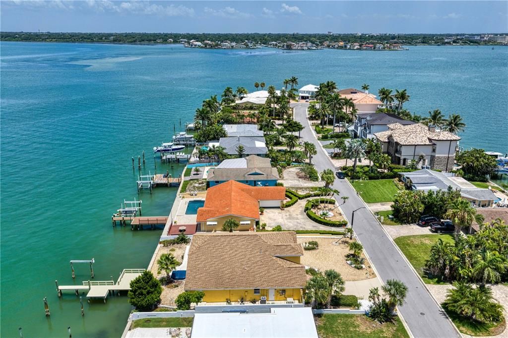 For Sale: $1,750,000 (0.20 acres)