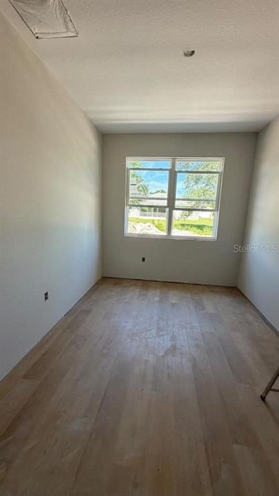 На продажу: $369,900 (4 спален, 3 ванн, 1811 Квадратных фут)