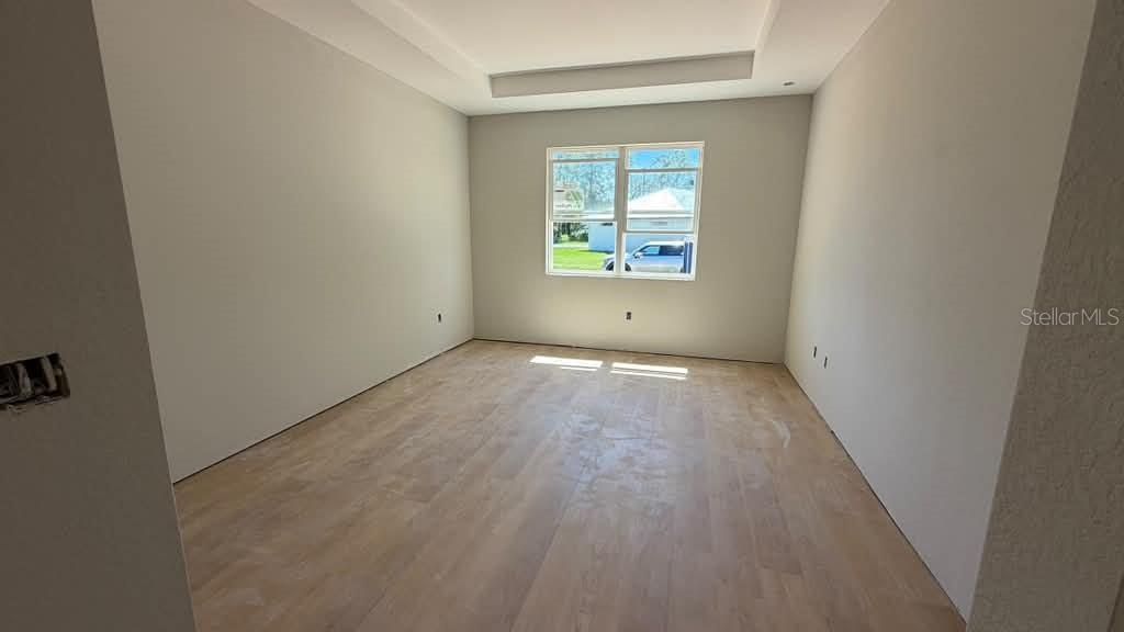 На продажу: $369,900 (4 спален, 3 ванн, 1811 Квадратных фут)