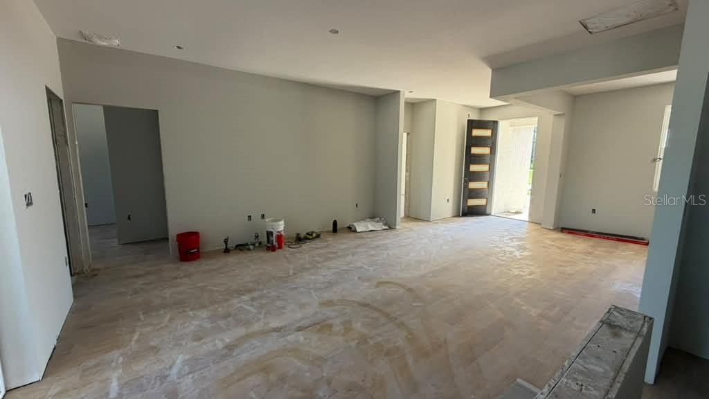На продажу: $369,900 (4 спален, 3 ванн, 1811 Квадратных фут)