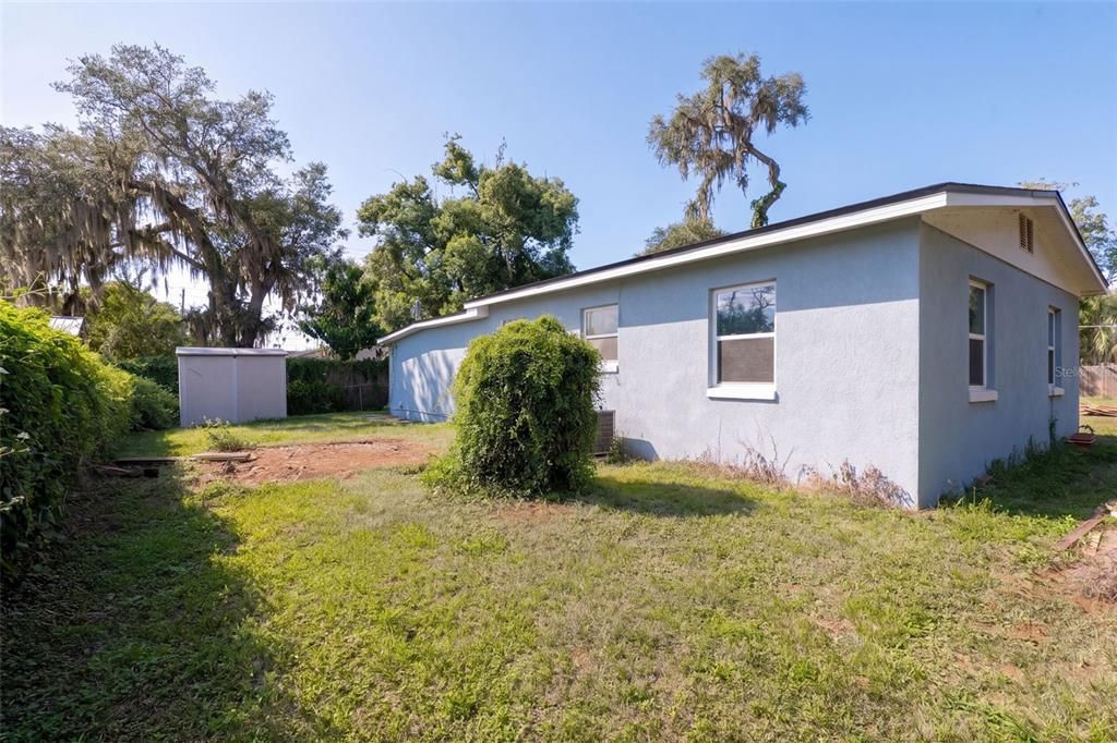 For Sale: $289,900 (3 beds, 2 baths, 975 Square Feet)