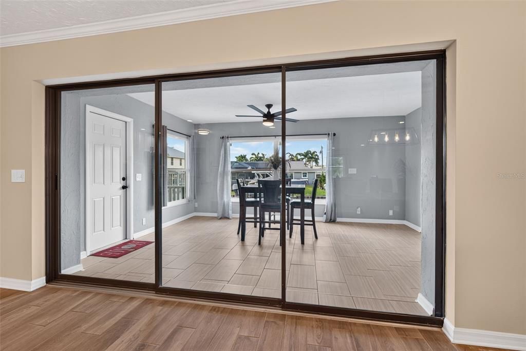 For Sale: $699,000 (3 beds, 2 baths, 2395 Square Feet)
