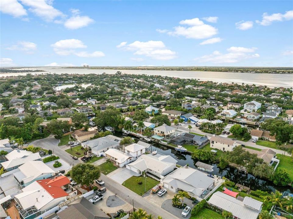 For Sale: $699,000 (3 beds, 2 baths, 2395 Square Feet)