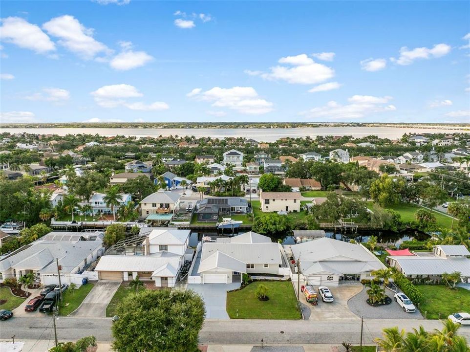 For Sale: $699,000 (3 beds, 2 baths, 2395 Square Feet)