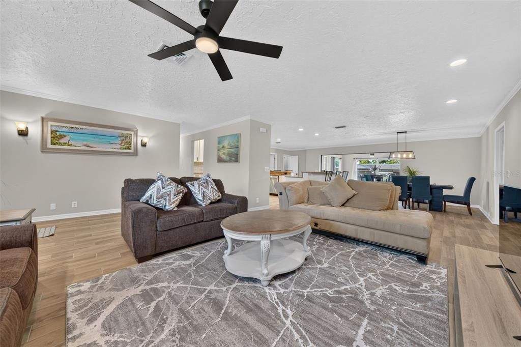 For Sale: $699,000 (3 beds, 2 baths, 2395 Square Feet)