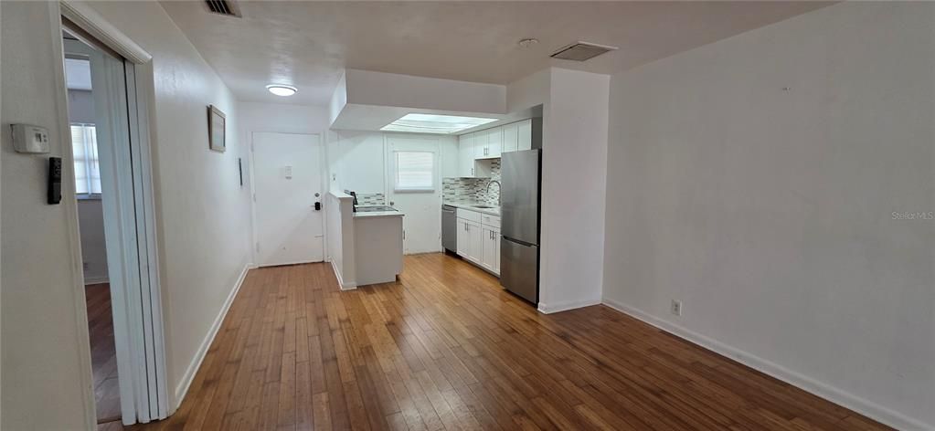 For Rent: $1,500 (2 beds, 2 baths, 855 Square Feet)
