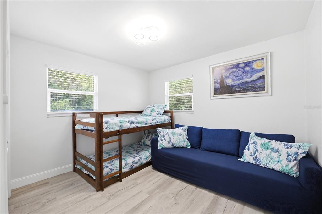 For Sale: $485,000 (2 beds, 2 baths, 1248 Square Feet)