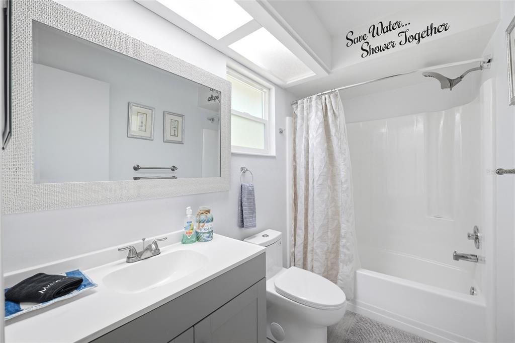 For Sale: $485,000 (2 beds, 2 baths, 1248 Square Feet)