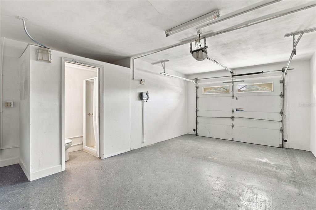 На продажу: $549,999 (3 спален, 2 ванн, 1684 Квадратных фут)