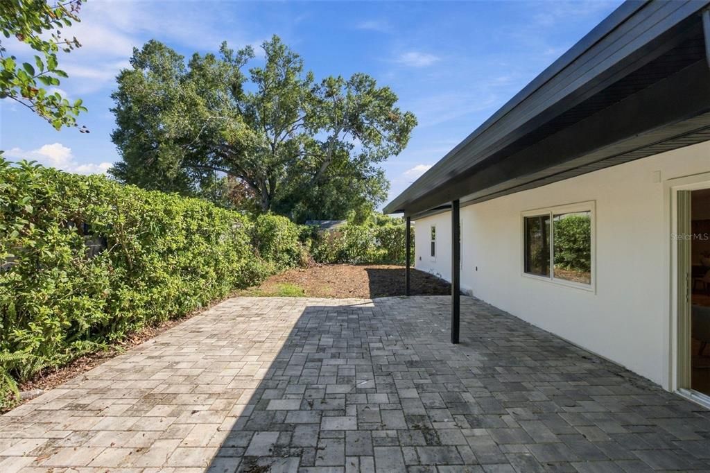На продажу: $549,999 (3 спален, 2 ванн, 1684 Квадратных фут)
