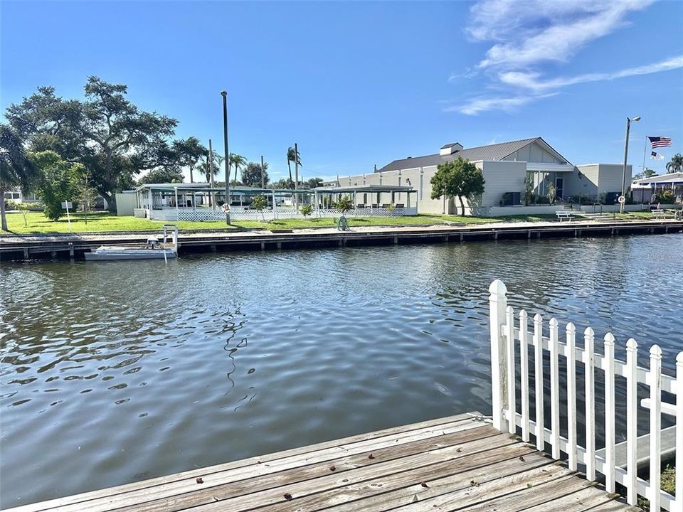 For Sale: $175,000 (2 beds, 2 baths, 1008 Square Feet)