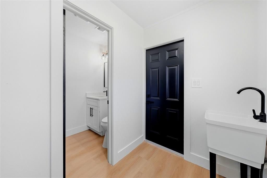 Activo con contrato: $425,000 (2 camas, 2 baños, 1209 Pies cuadrados)