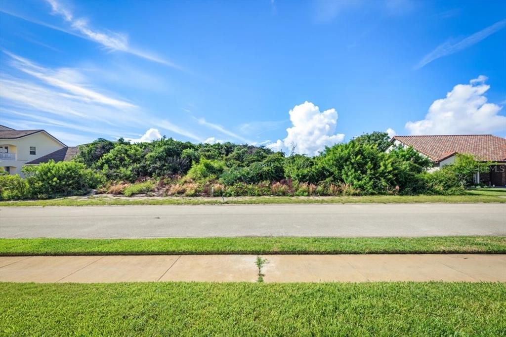 For Sale: $245,000 (0.16 acres)