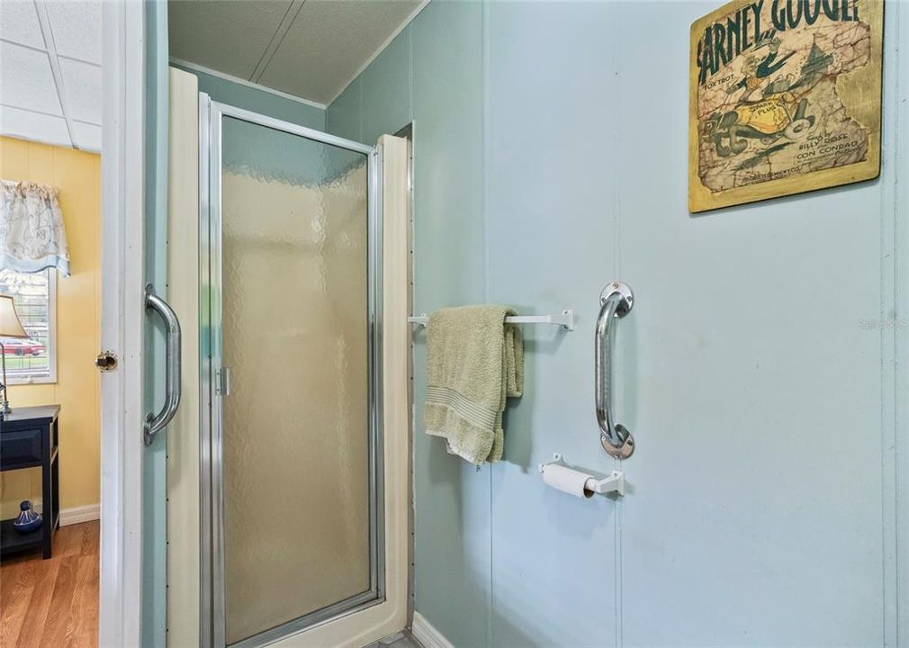 На продажу: $129,000 (2 спален, 2 ванн, 822 Квадратных фут)