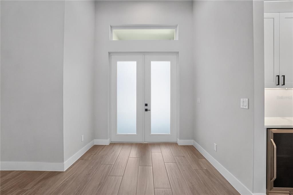 En Venta: $499,900 (4 camas, 2 baños, 1918 Pies cuadrados)