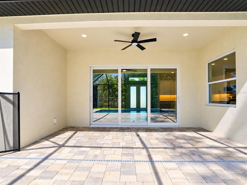 En Venta: $499,900 (4 camas, 2 baños, 1918 Pies cuadrados)