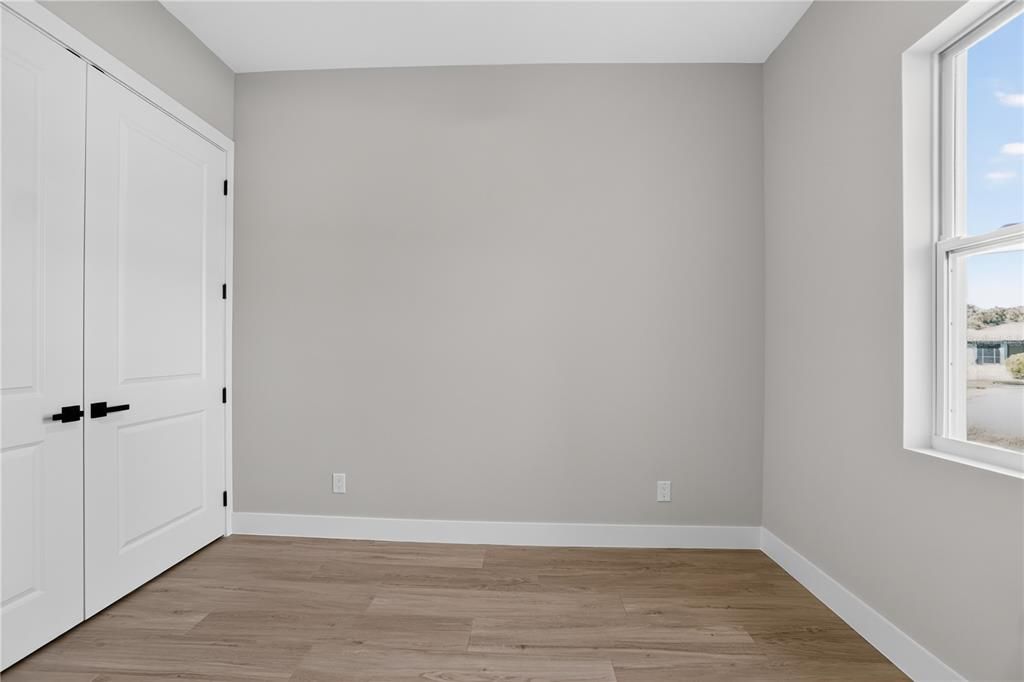 En Venta: $499,900 (4 camas, 2 baños, 1918 Pies cuadrados)