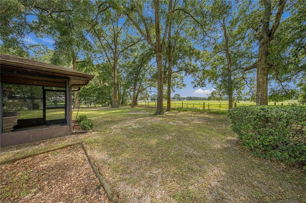 For Sale: $239,900 (3 beds, 2 baths, 1280 Square Feet)