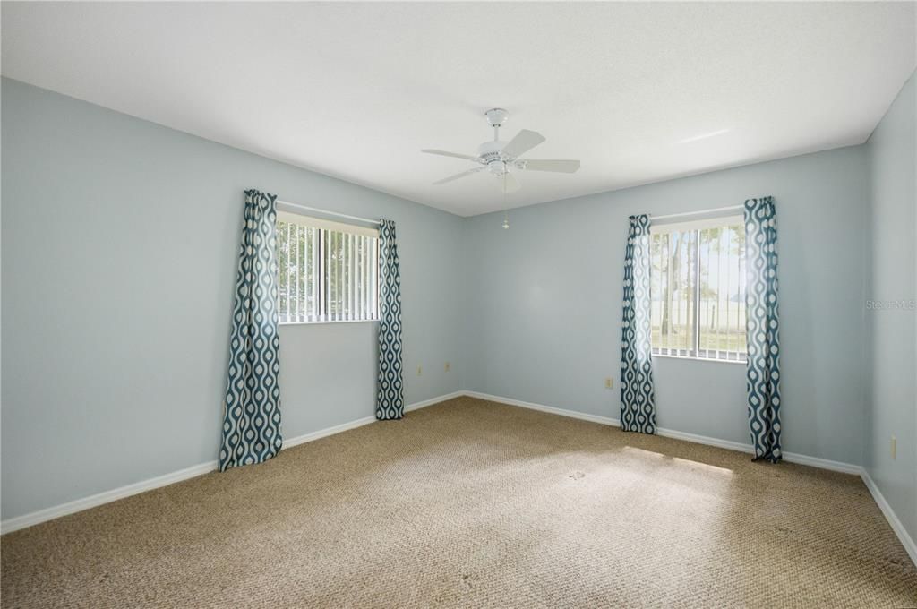 For Sale: $239,900 (3 beds, 2 baths, 1280 Square Feet)