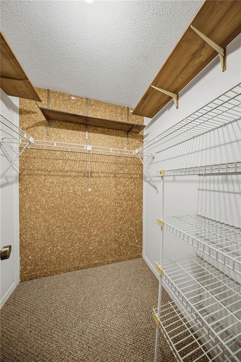 For Sale: $239,900 (3 beds, 2 baths, 1280 Square Feet)