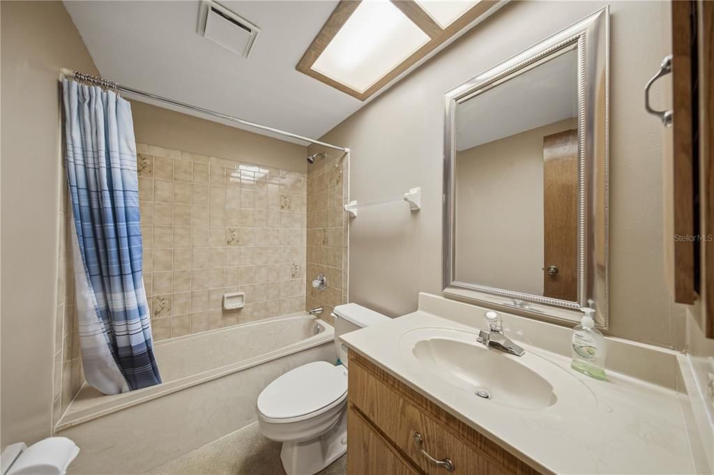 For Sale: $239,900 (3 beds, 2 baths, 1280 Square Feet)