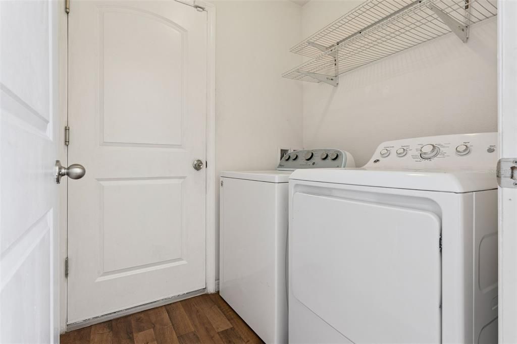 En Venta: $325,000 (4 camas, 2 baños, 1534 Pies cuadrados)