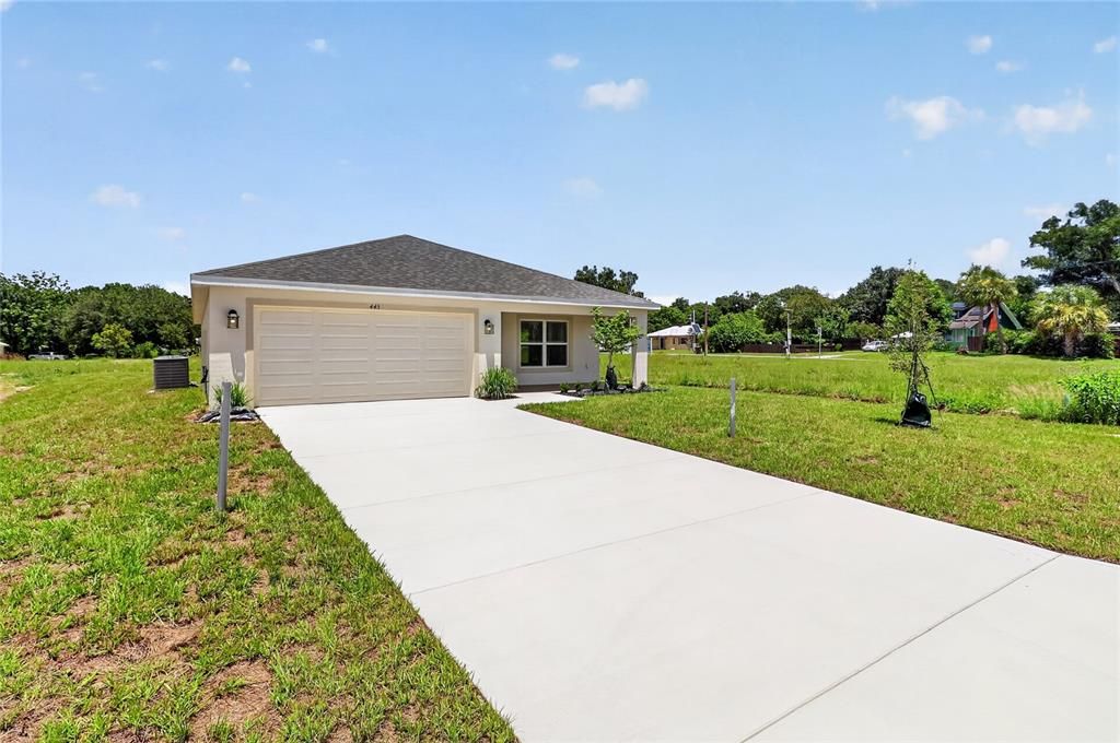 For Sale: $319,900 (3 beds, 2 baths, 1537 Square Feet)