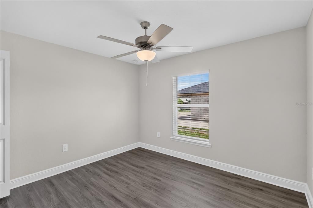 For Sale: $319,900 (3 beds, 2 baths, 1537 Square Feet)