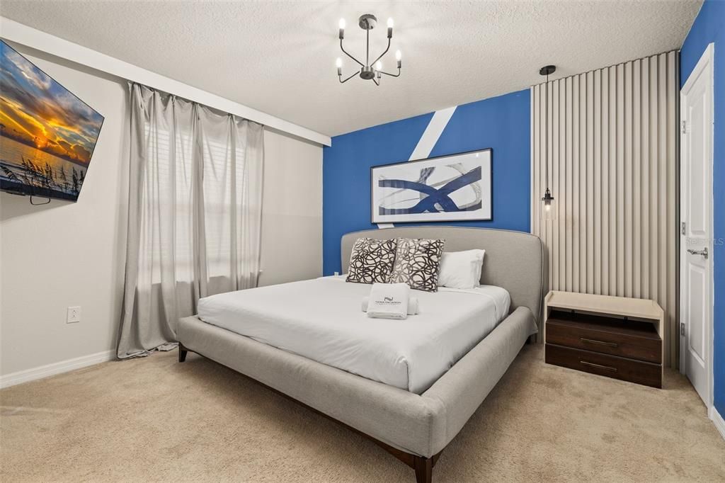 For Sale: $1,049,000 (8 beds, 5 baths, 4025 Square Feet)