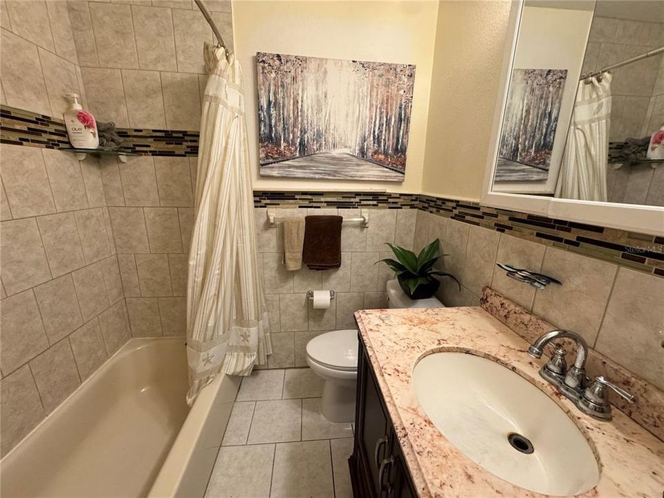 For Sale: $550,000 (5 beds, 4 baths, 2091 Square Feet)