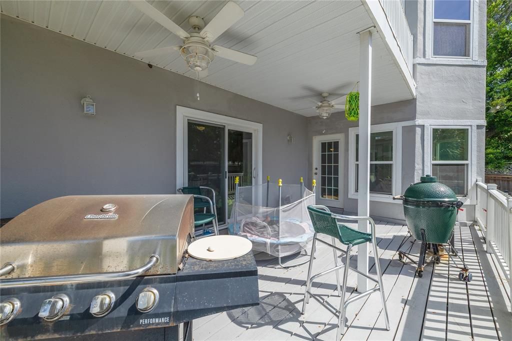 For Sale: $999,000 (6 beds, 5 baths, 4062 Square Feet)