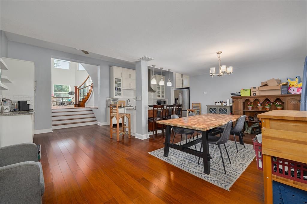 For Sale: $999,000 (6 beds, 5 baths, 4062 Square Feet)